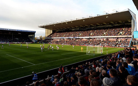 在高薪与高 在高薪与高